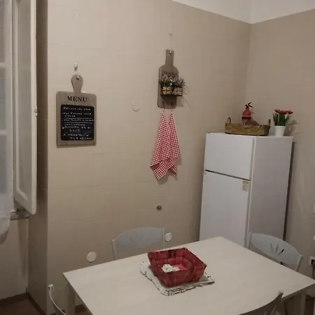 Domus Mea Apartman Nápoly